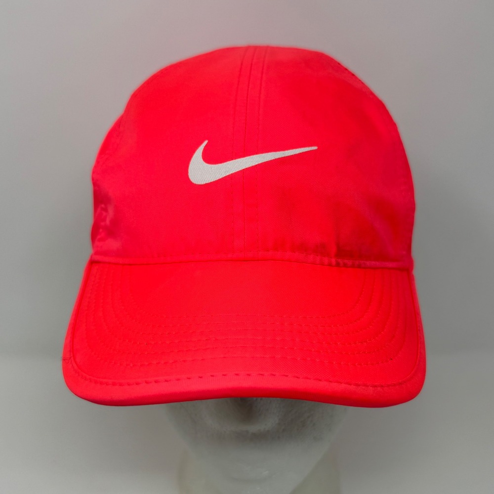 Nike Featherlight Dri-FIT Running Hat‎ Neon Pink Infrared Adjustable 679424-617